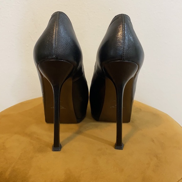 YSL Classic Black Pumps | Size 37 - Picture 3 of 4